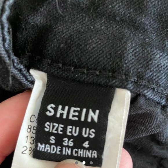 BLACK RIPPED JEANS - Picture 2 of 3